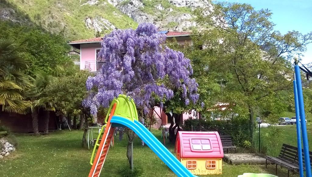 Hotel Rosalpina Riva del Garda Exterior foto