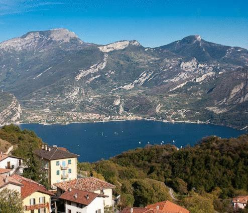 Hotel Rosalpina Riva del Garda Zimmer foto